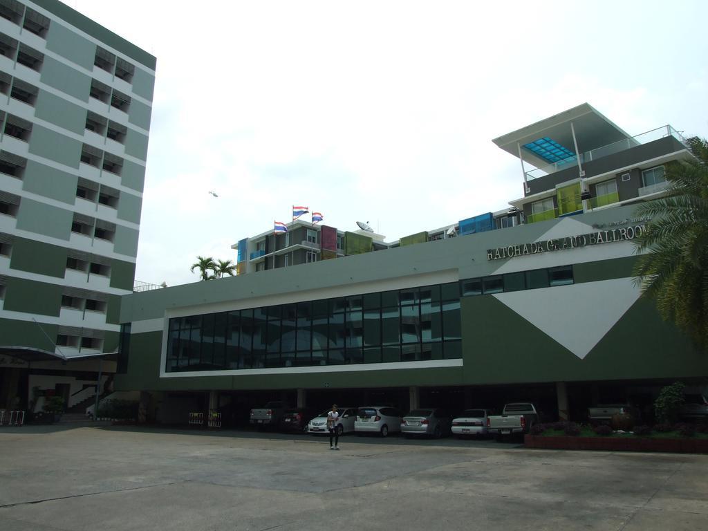 Ratchada City Hotel Bangkok Extérieur photo