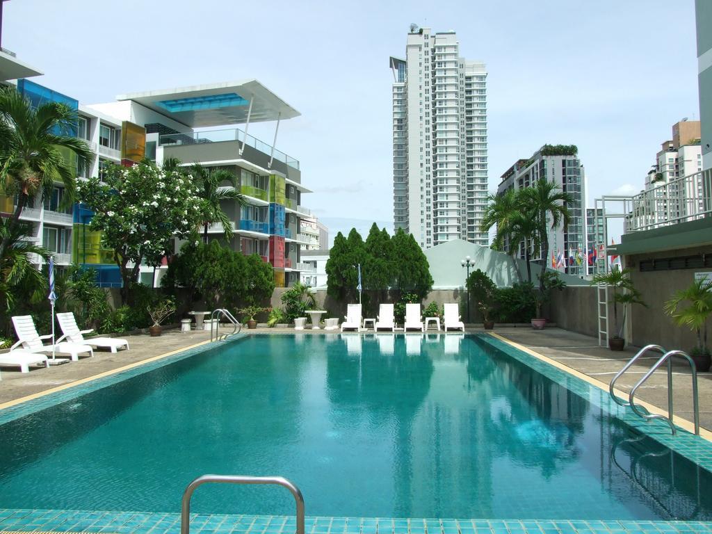 Ratchada City Hotel Bangkok Extérieur photo